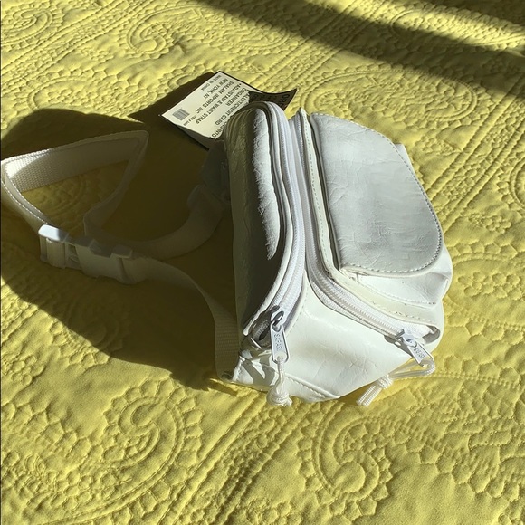 Fanny pack - Picture 2 of 2